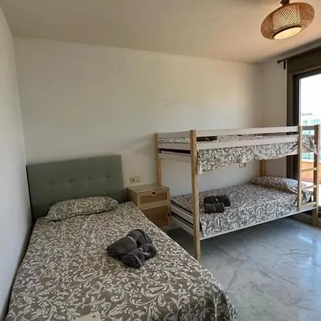 Atico Puerto Marina 2 Hab Con Piscina, 500m De La Plata