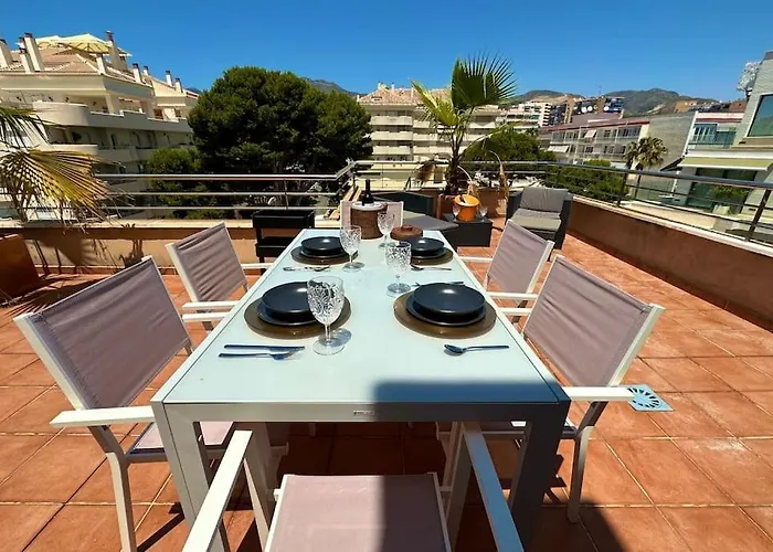 Atico Puerto Marina 2 Hab Con Piscina, 500m De La Plata