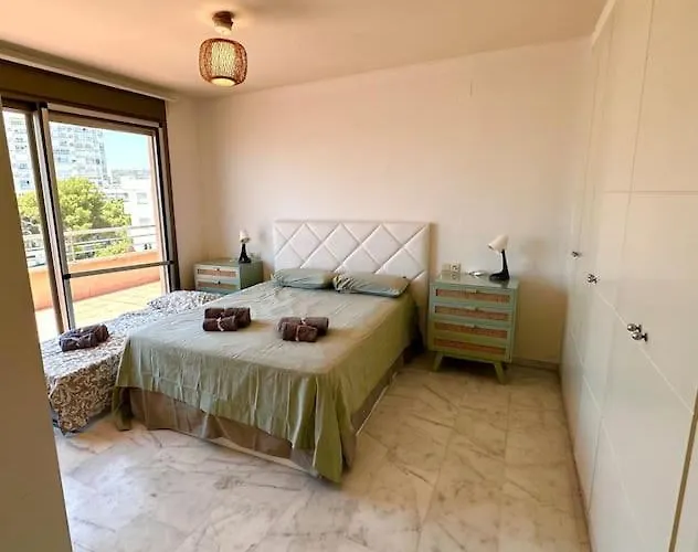 Apartment Atico Puerto Marina 2 Hab Con Piscina, 500m De La Plata *