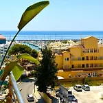 Atico Puerto Marina 2 Hab Con Piscina, 500m De La Plata Daire