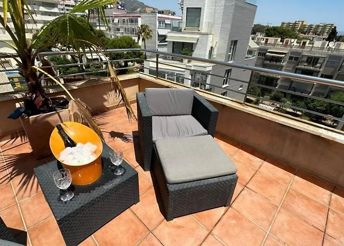 Atico Puerto Marina 2 Hab Con Piscina, 500m De La Plata Torremolinos