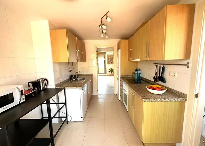 Atico Puerto Marina 2 Hab Con Piscina, 500m De La Plata *