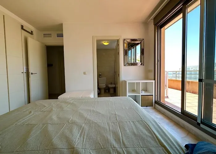 Atico Puerto Marina 2 Hab Con Piscina, 500m De La Plata *